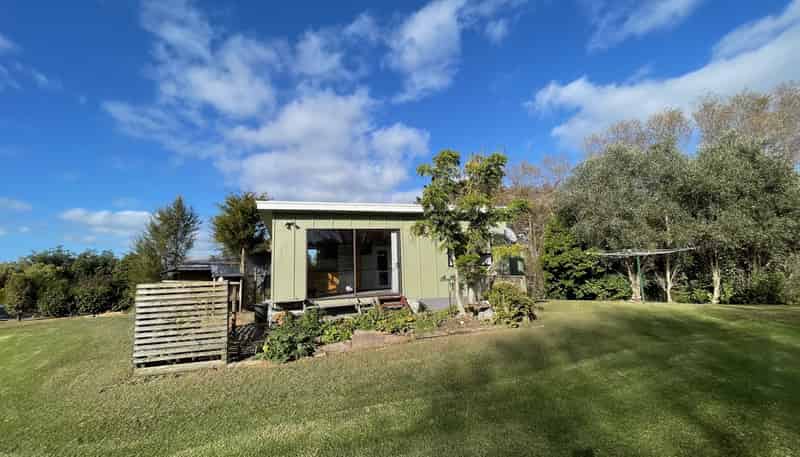 85 Te Pahi River Drive, Paparoa