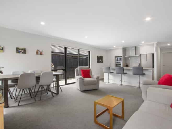 14 Eastbank Drive, Katikati