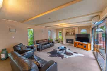 33 Lynch Road, Levels