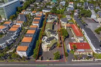 Central Auckland motel with development potential