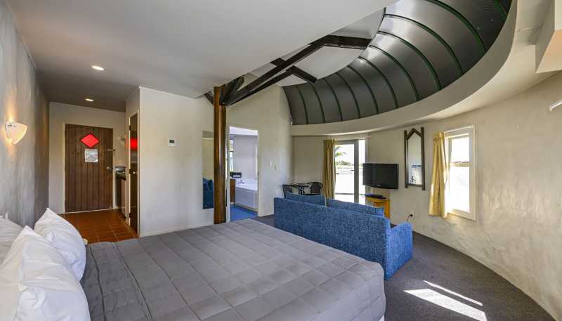 222 Green Lane West, Greenlane