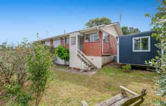 18B Brian Crescent, Stanmore Bay