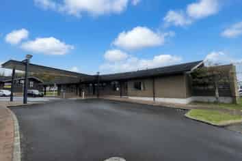 Versatile medical or office space