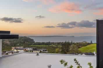 (501)302/1 Cavalli Road, Long Bay