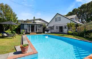 8 Dorset Avenue, Westown