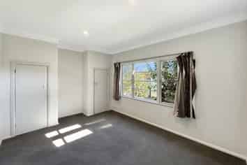 321a Botanical Road, West End