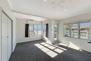 321a Botanical Road, West End