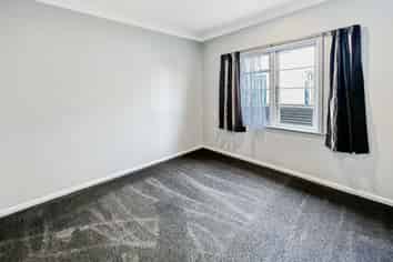 321a Botanical Road, West End