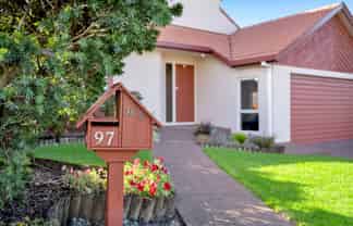 97 Gosford Drive, Botany Downs