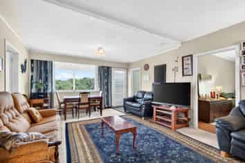 28 Lake Ferry Road, Martinborough