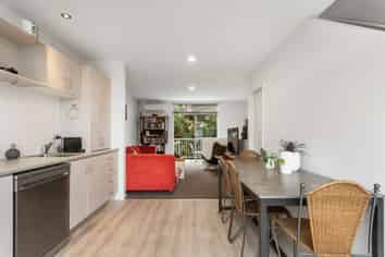 6/54 Champion Street, Saint Albans