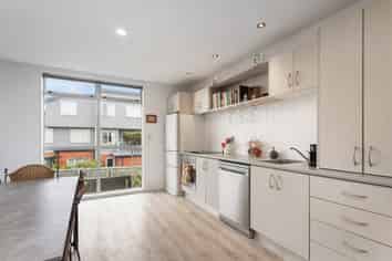 6/54 Champion Street, Saint Albans