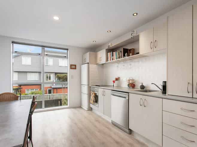 6/54 Champion Street, Saint Albans