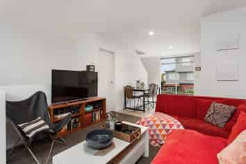 6/54 Champion Street, Saint Albans