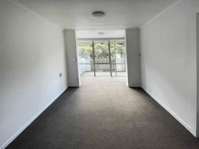 4/1 Angle Street, Picton