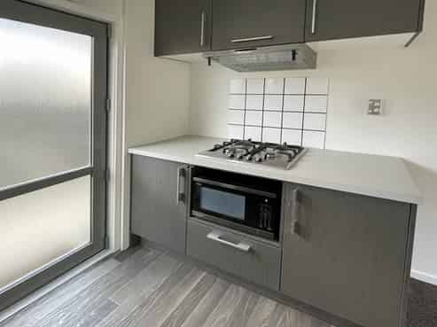 4/1 Angle Street, Picton