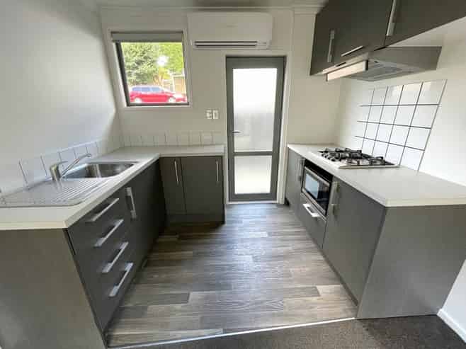 4/1 Angle Street, Picton