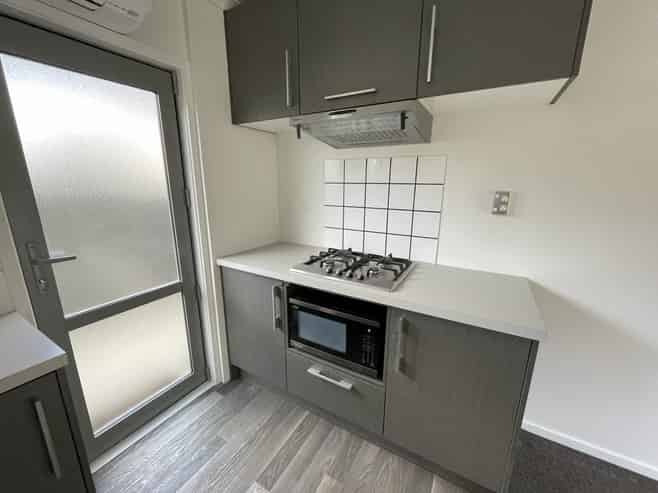 4/1 Angle Street, Picton