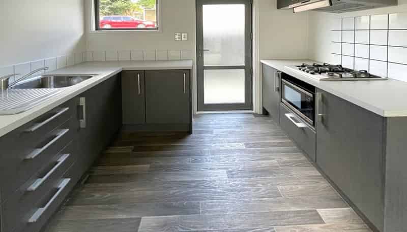 4/1 Angle Street, Picton