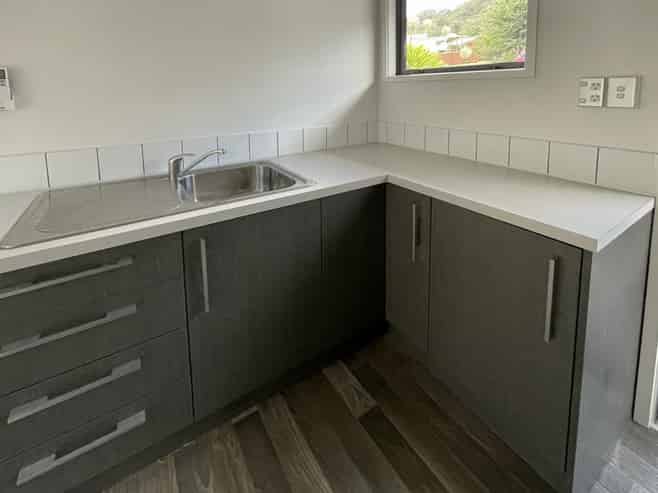 4/1 Angle Street, Picton