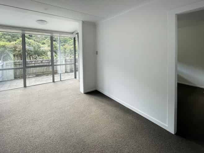 4/1 Angle Street, Picton