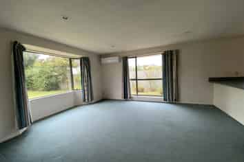 14 Iroquois Place, Wigram