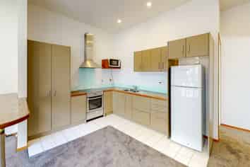 233 Ohiro Valley Road , Brooklyn