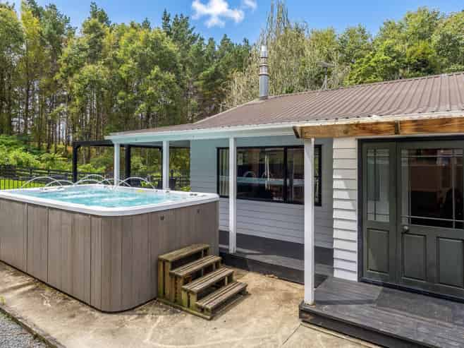 2 Cowan Bay Road, Warkworth