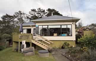 5 Sandy Beach Road, Tinopai