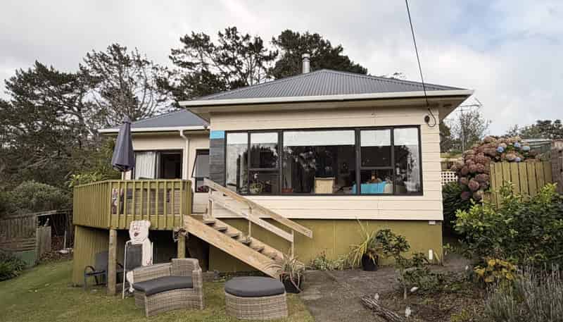 5 Sandy Beach Road, Tinopai