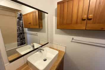 Nelson & Bays - Address withheld