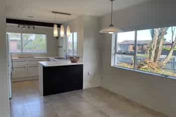 10B CHURCHILL TERRACE, Waiuku