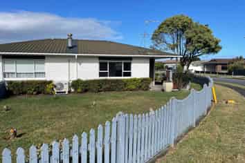 10B CHURCHILL TERRACE, Waiuku
