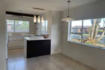 10B CHURCHILL TERRACE, Waiuku