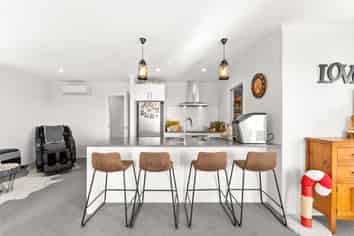 210 Waikite Road, Welcome Bay