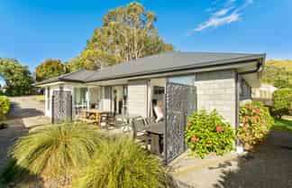 210 Waikite Road, Welcome Bay