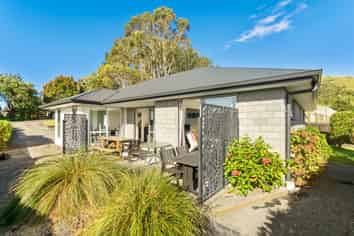 210 Waikite Road, Welcome Bay