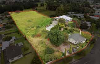 99 Smithfield Road, Tawhero