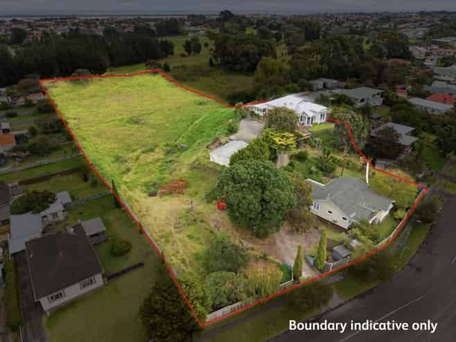 99 Smithfield Road, Tawhero
