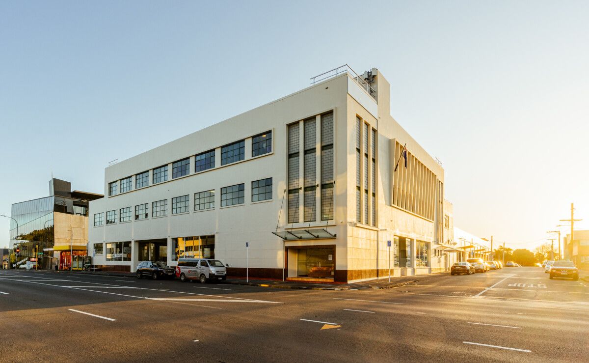 Dominion Road Presence