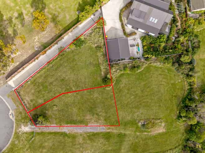 27 and 27A Glendevere Terrace, Redcliffs