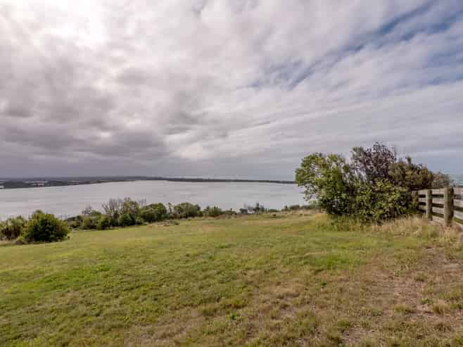 27 and 27A Glendevere Terrace, Redcliffs