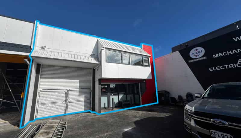 2/7A Waipareira Avenue, Henderson