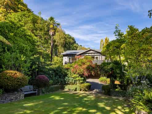 5 Allan Street, Nelson South