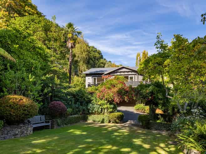 5 Allan Street, Nelson South