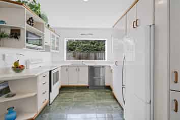 35a Tukapa Street, Westown