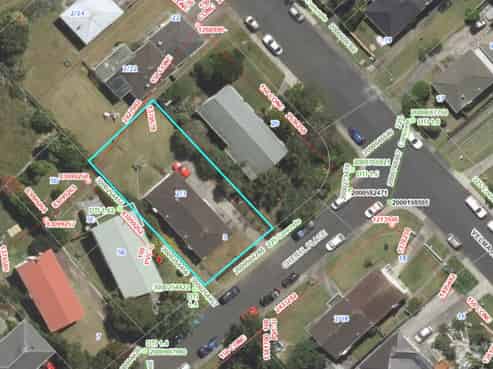 1 & 2/3 Cheryl Place, Hillcrest