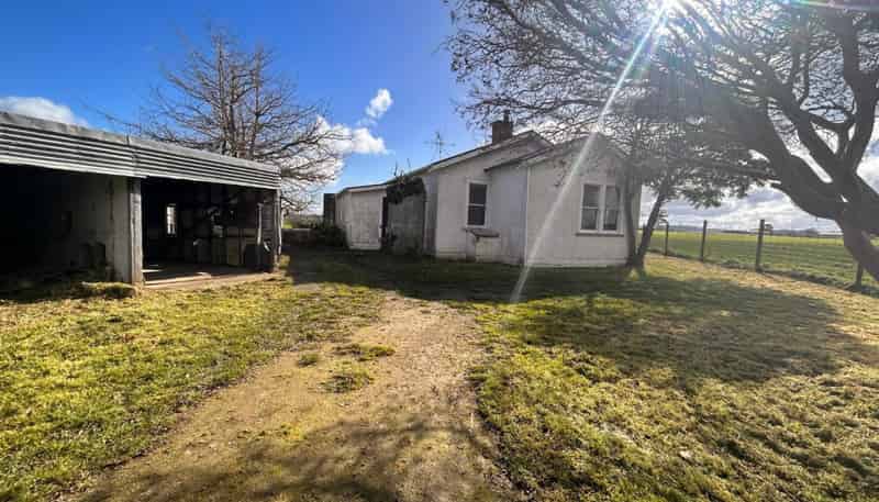 904 No 2 Line, Fordell