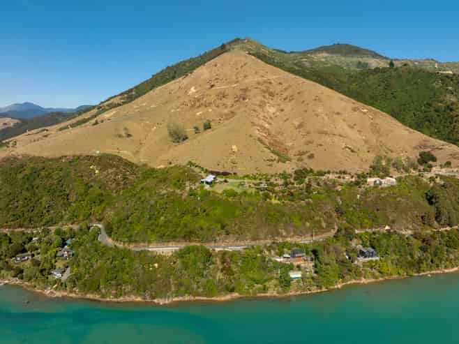 711c Cable Bay Road, Hira