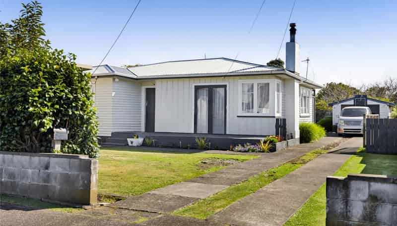 8 Pacey Avenue, Hawera